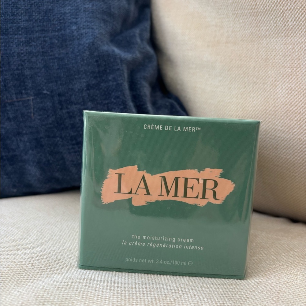 La Mer Cream in Elegant Green Packaging